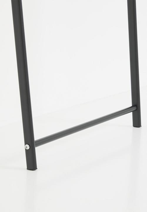 Bathroom Solutions - Metal leaning towel rack - black