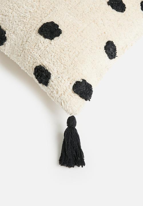 Sixth Floor - Silli cushion cover - Black & Natural