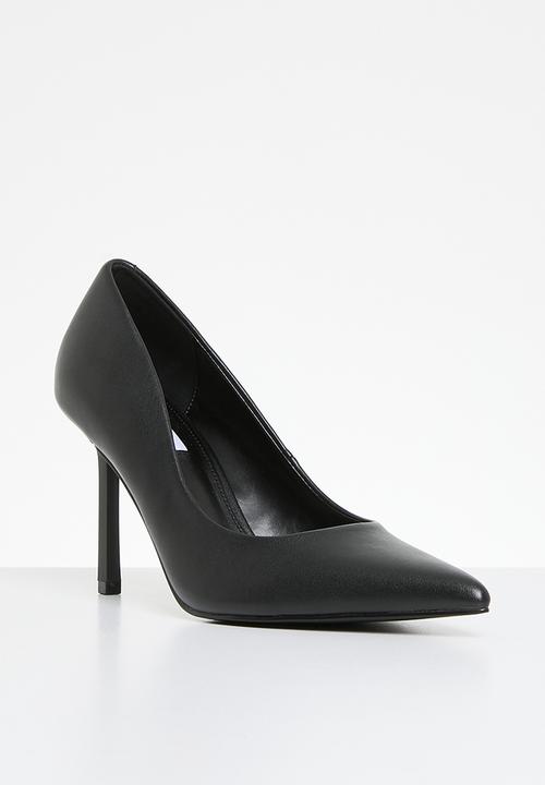 Steve Madden - Classie black court - black
