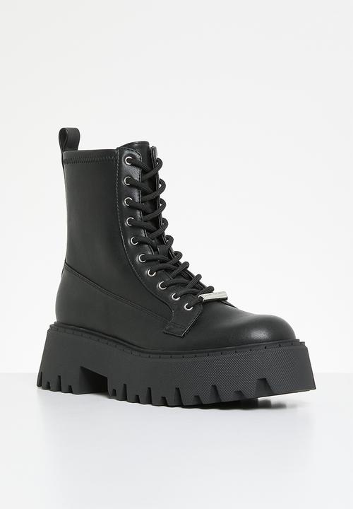 Steve Madden - Over-ride platform boot - black