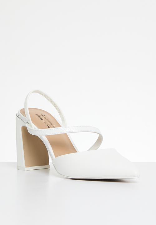 Call It Spring - Faunaa block heel slingback - white