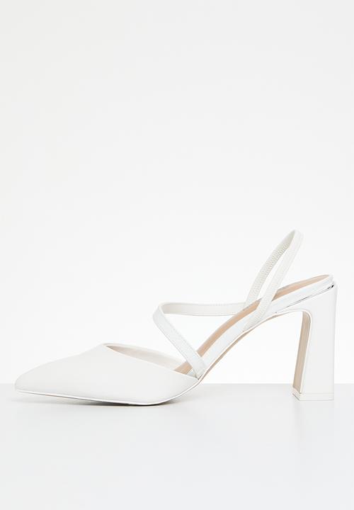 Call It Spring - Faunaa block heel slingback - white