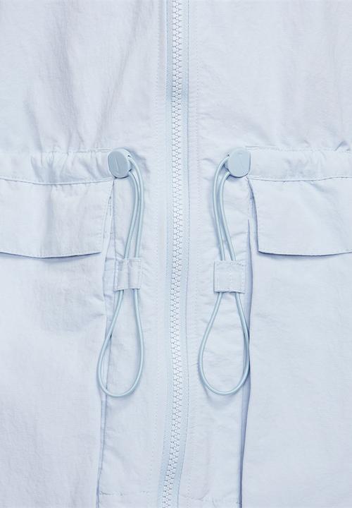 Nike - W Nsw Trend Wvn Jkt - Lt Armory Blue/Sail