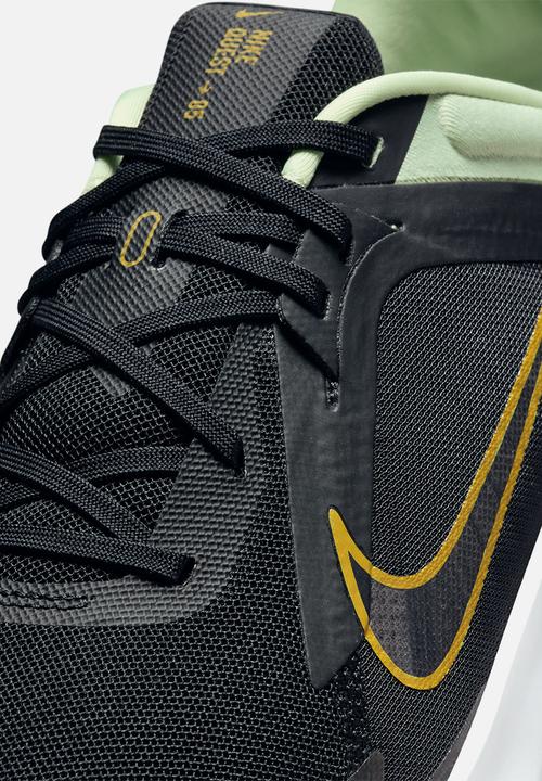 Nike - Quest 5