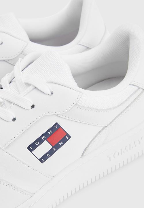 Tommy Hilfiger - Retro leather basketball trainers - white