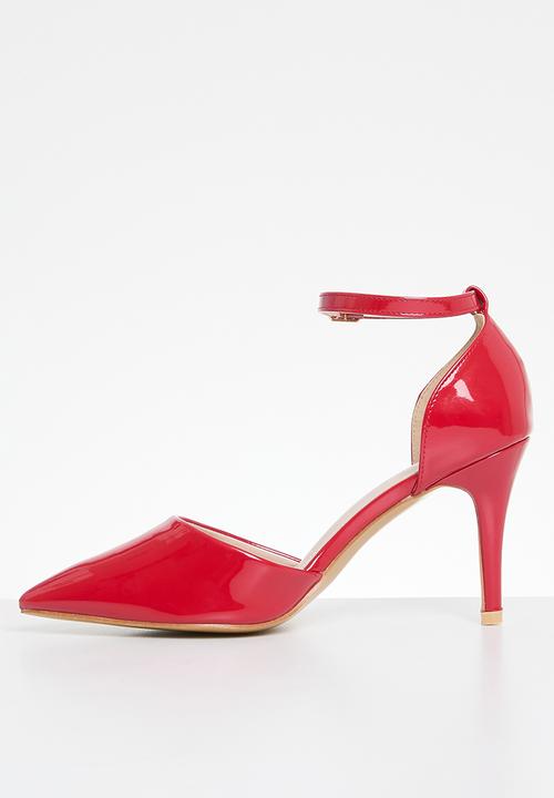 Butterfly Feet - Lexi 8 court - red