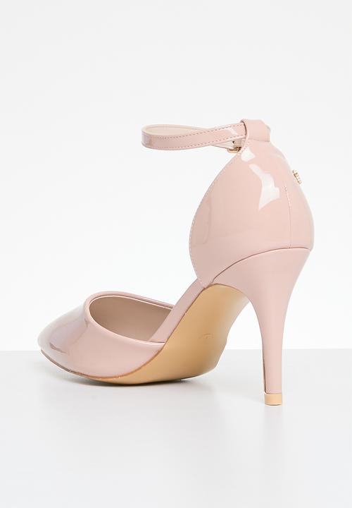 Butterfly Feet - Lexi 8 court - neutral 