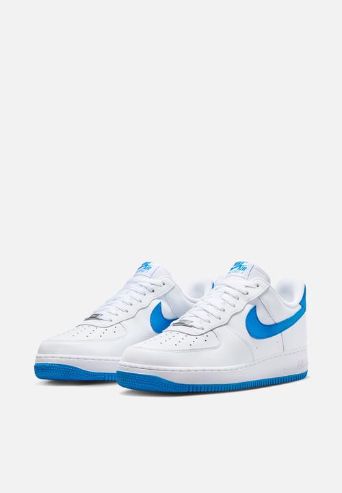 Nike - Air Force 1 '07