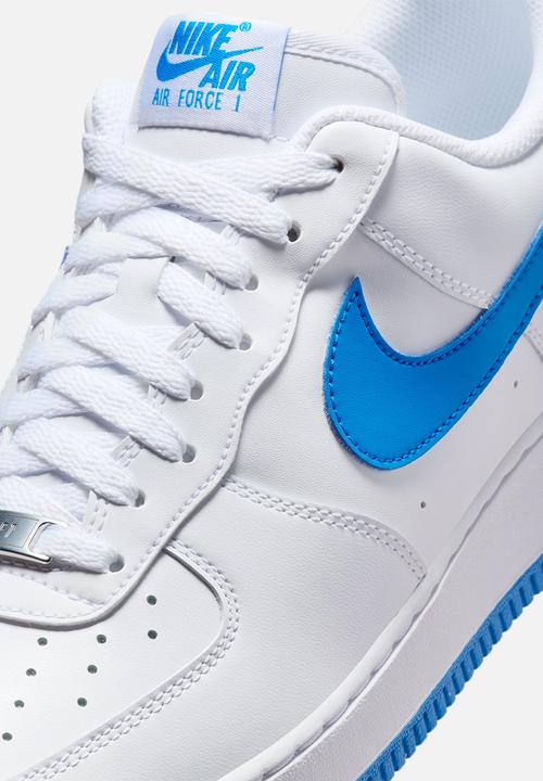 Nike - Air Force 1 '07
