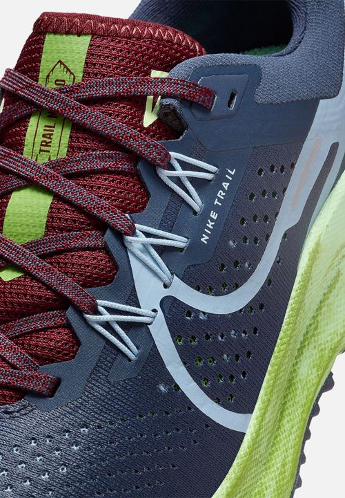 Nike - Pegasus Trail 4
