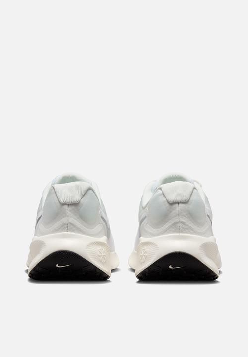 Nike - Revolution 7