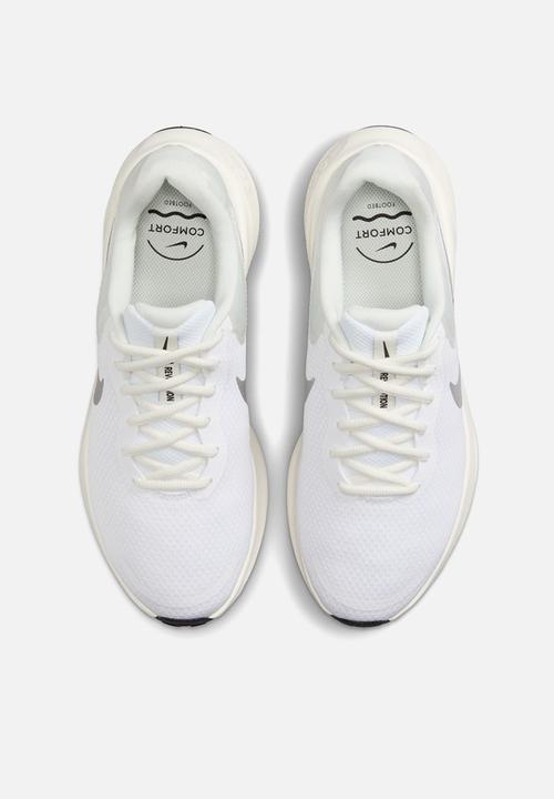 Nike - Revolution 7