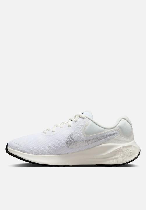 Nike - Revolution 7
