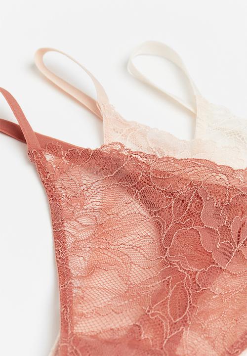 H&M - 3-pack lace thong briefs - pink, white