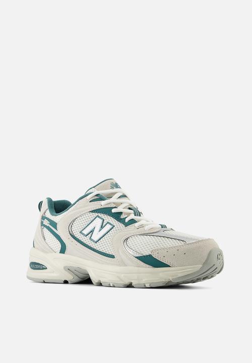 New Balance  - MR530