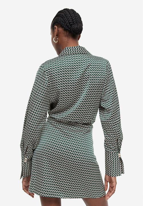 H&M - Satin wrap dress - dark green/patterned