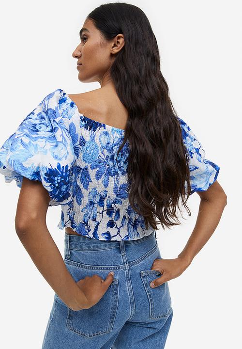 H&M - Smocked off-the-shoulder top - white/blue floral