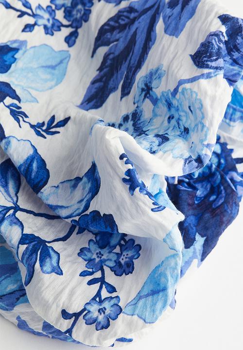 H&M - Smocked off-the-shoulder top - white/blue floral
