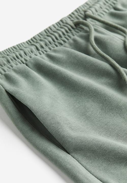 H&M - Sweatshirt shorts - green
