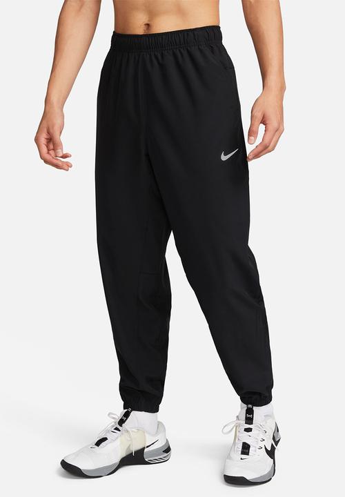 nike running standard fit