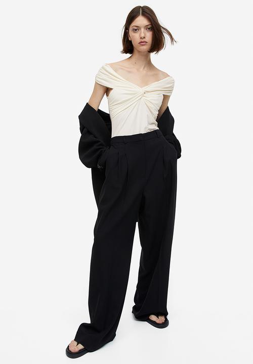 H&M - Off-the-shoulder top - cream