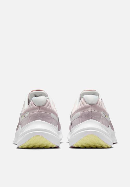 Nike - Quest 5