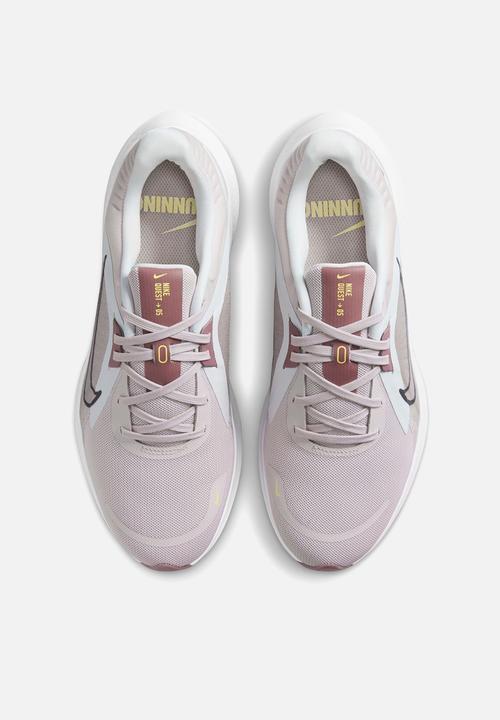 Nike - Quest 5