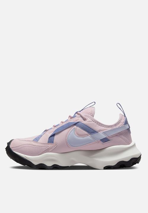 Nike - TC 7900
