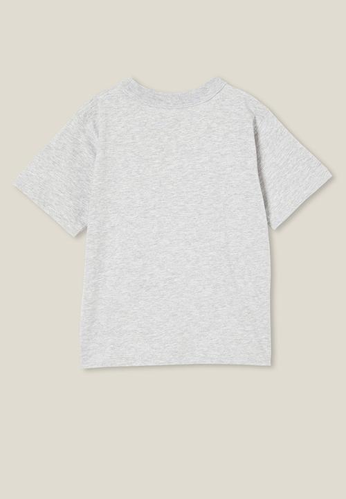 Cotton On - Jonny short sleeve print tee - fog grey marle/may your swishes come true