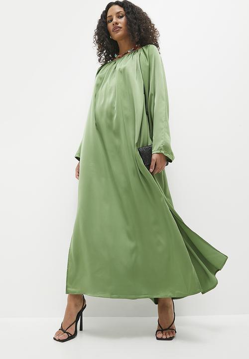 VELVET - Statement sleeve kaftan dress with coop back - londen frost