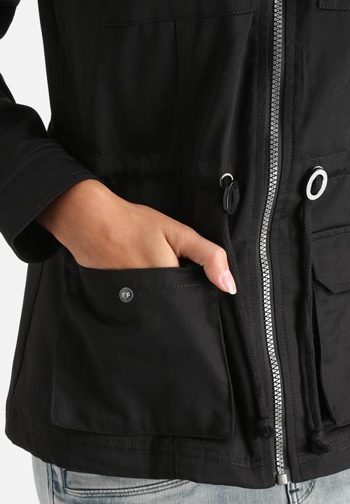 Noisy May - Hollow Jacket
