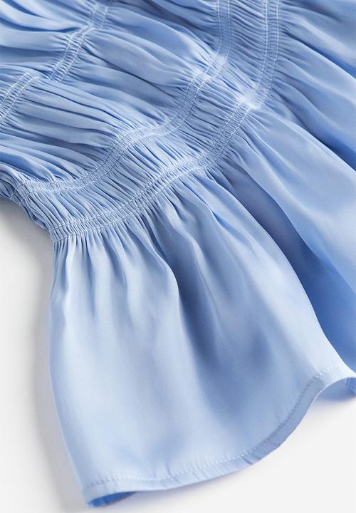H&M - Smocked top - light blue