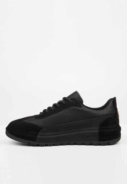 MAZERATA - Perlo 1 faux suede - black
