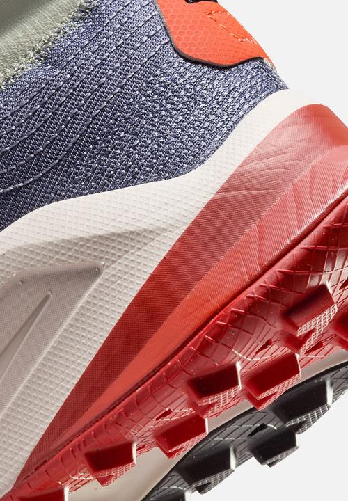 Nike - Nike zegama - light carbon/lt orewood brn/dragon red