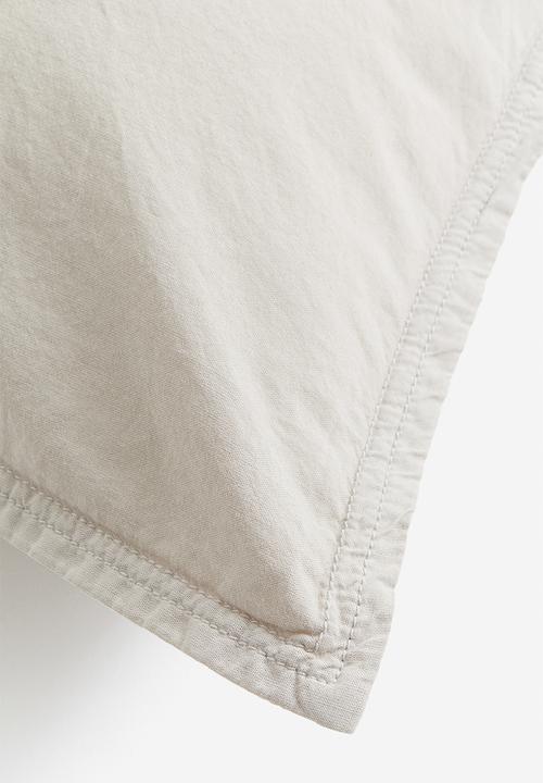 H&M - Washed cotton pillowcase - beige
