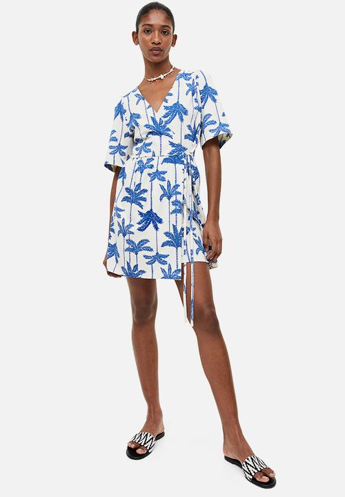 H&M - Cotton jersey wrap dress - cream & palm trees