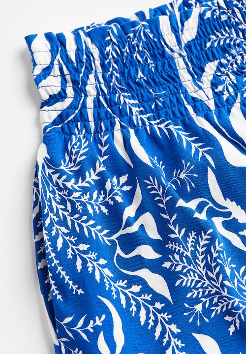 H&M - Pull-on shorts - bright blue leaves