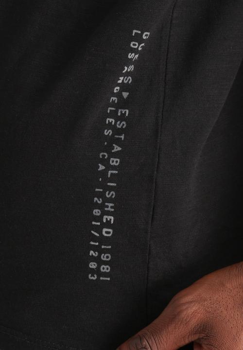 GUESS - Injected Slub Slit Tee