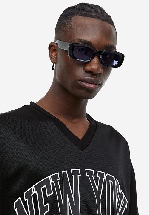 H&M - Oversized fit printed mesh t-shirt - black, multi 