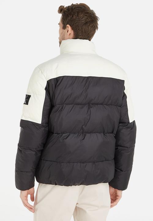 Calvin Klein - Blocking non-down puffer jacket - canary green/ck black
