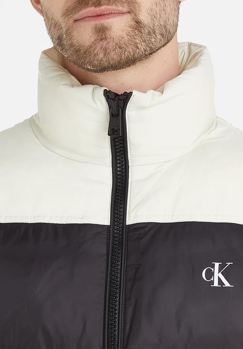 Calvin Klein - Blocking non-down puffer jacket - canary green/ck black