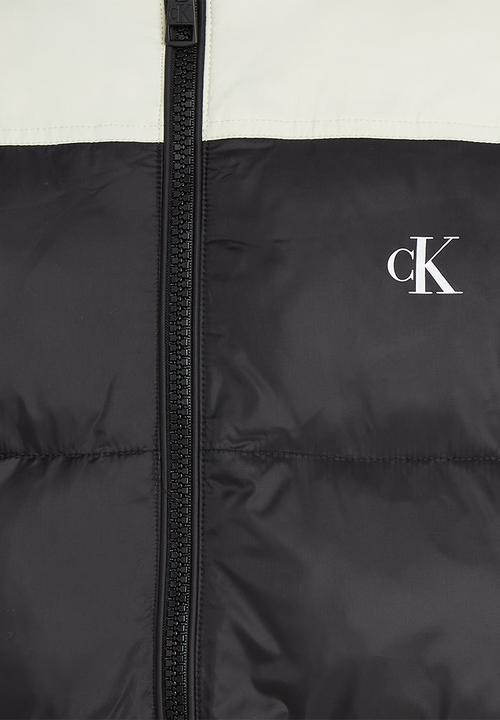 Calvin Klein - Blocking non-down puffer jacket - canary green/ck black