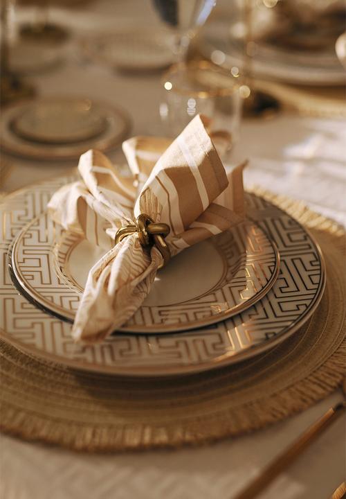 H&M - 2-pack shimmering napkins - white