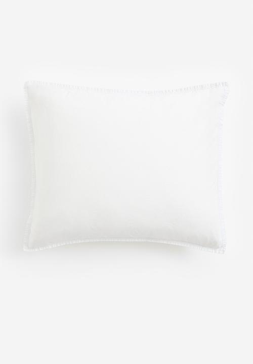 H&M - Washed cotton pillowcase - white