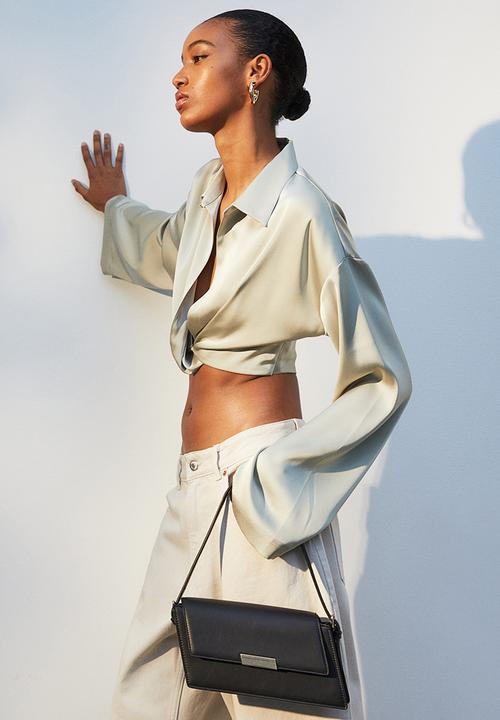 H&M - Cropped satin blouse - green