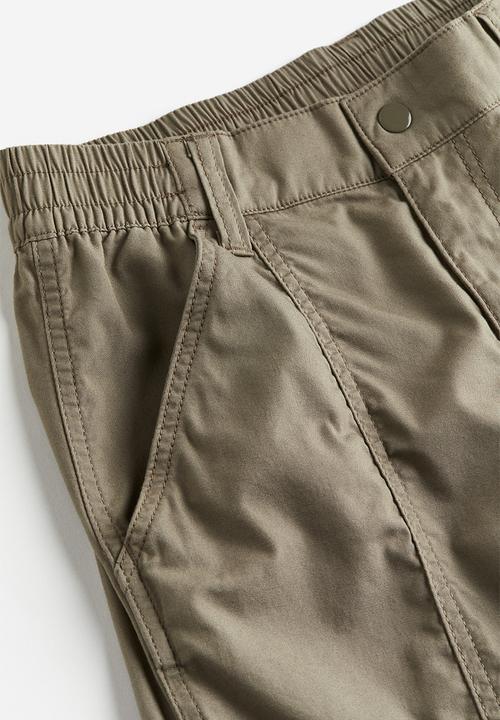 H&M - Canvas cargo trousers - green