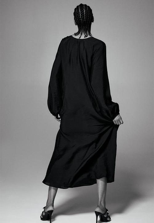H&M - Oversized tie-detail dress - black