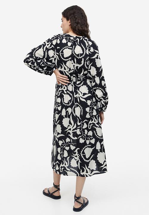 H&M - Tie-detail cotton dress - Black Patterned