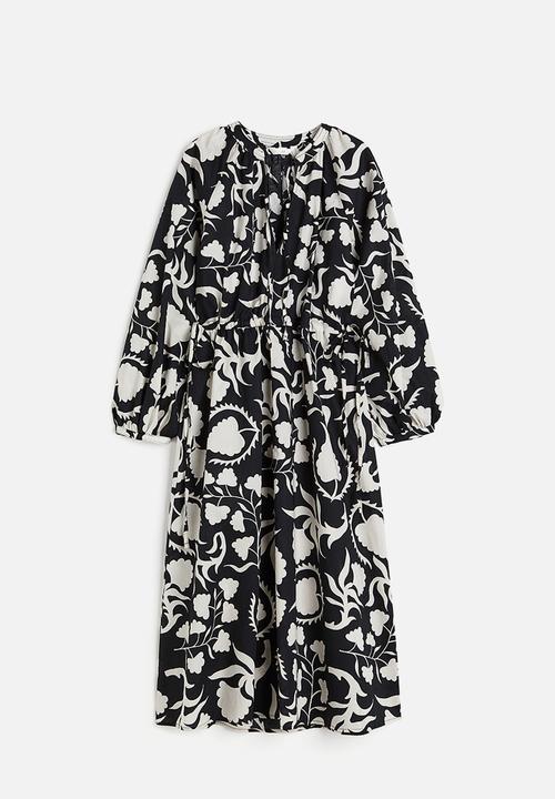 H&M - Tie-detail cotton dress - Black Patterned