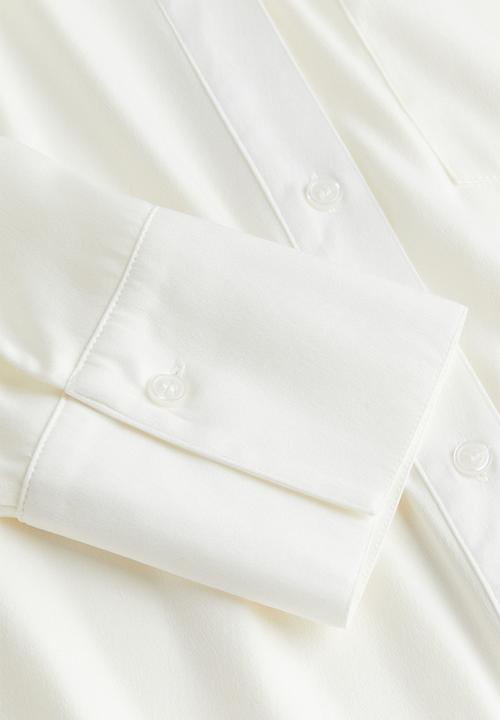 H&M - Shirt with a sheen - white